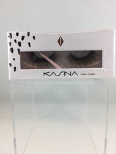 Load image into Gallery viewer, 100% mink lashes will embrace your eyes natural beauty while adding length and volume. And with their easy application, you will enjoy wearing them again and again.
